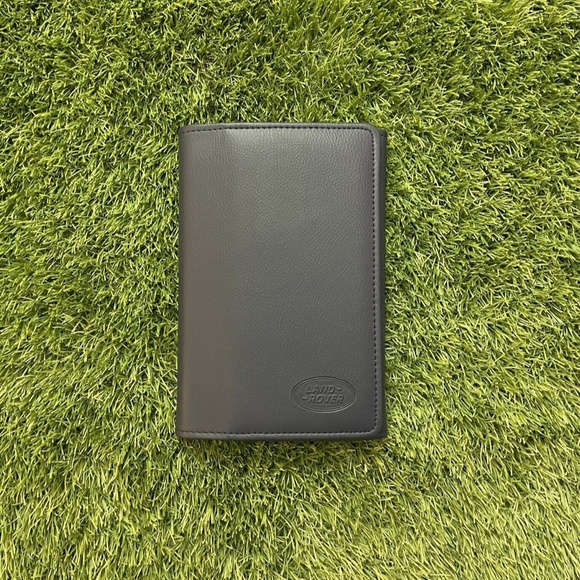 2020 Land Rover DISCOVERY SPORT Owners Manual - Picture 8 of 10